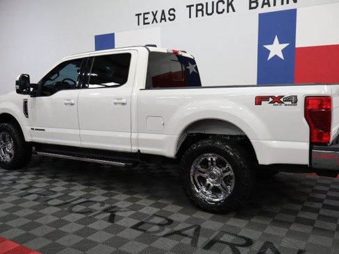 Used 2020 Ford F250 Lariat w/ Lariat Value Package AWD/4WD image 5
