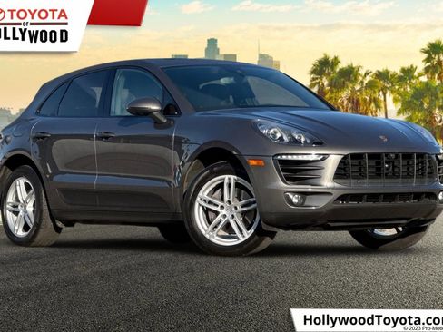 Used 2018 Porsche Macan w/ Premium Package Plus AWD/4WD image 1
