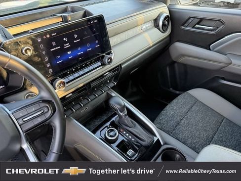 Used 2024 Chevrolet Colorado ZR2 w/ Safety Package AWD/4WD image 18