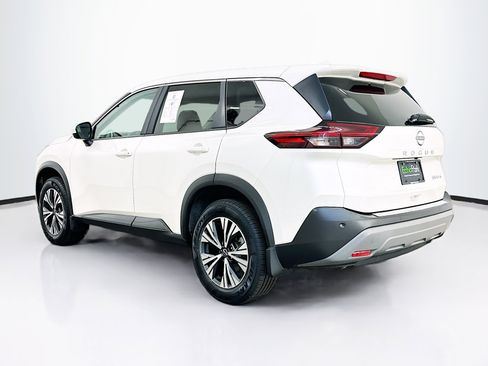 Used 2023 Nissan Rogue SV AWD/4WD image 5