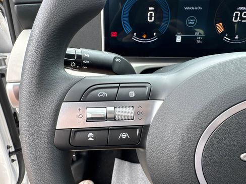 New 2026 Hyundai Tucson SE image 14