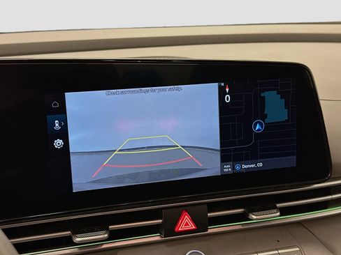 Used 2025 Hyundai Elantra SEL image 23