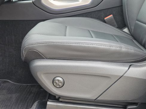 Certified 2026 Mercedes-Benz GLS 450 4MATIC image 16