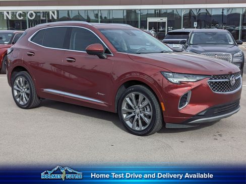 Used 2022 Buick Envision Avenir w/ Technology Package II image 1