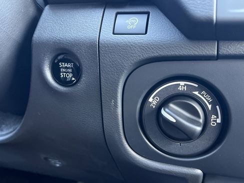 New 2026 Nissan Frontier PRO-4X w/ Pro Premium Package AWD/4WD image 7