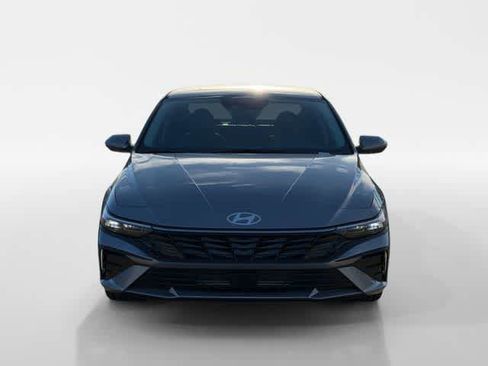 New 2026 Hyundai Elantra Limited image 8