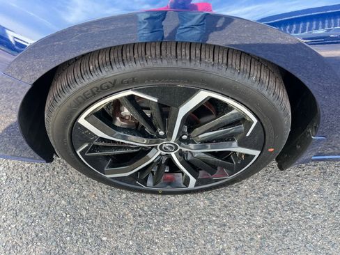 Certified 2023 Nissan Altima 2.5 SR w/ SR Premium Package image 10