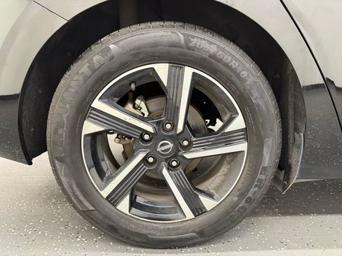 Used 2024 Nissan Sentra SV FWD image 20