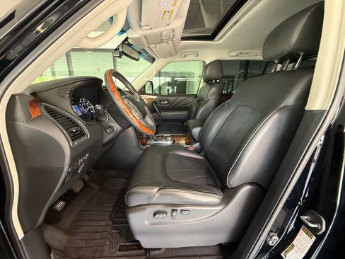 Used 2015 INFINITI QX80 2WD w/ Deluxe Technology Package image 5