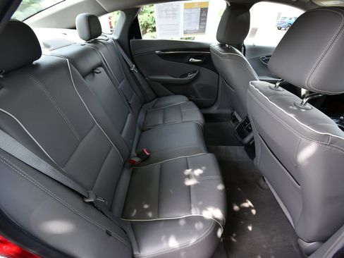 Used 2015 Chevrolet Impala LTZ FWD image 20