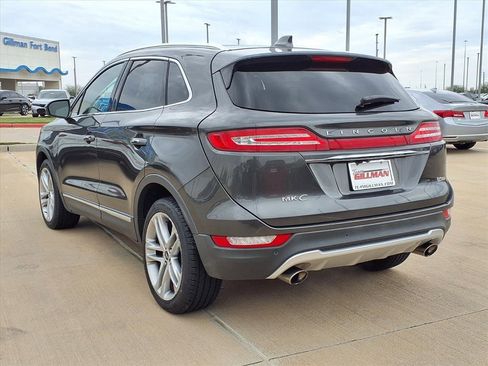 Used 2019 Lincoln MKC Reserve w/ MKC Climate Package image 2