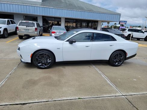 New 2026 Dodge Charger R/T image 2