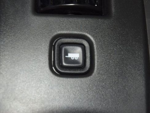 New 2025 Chevrolet Express 4500 w/ Power Convenience Package image 19