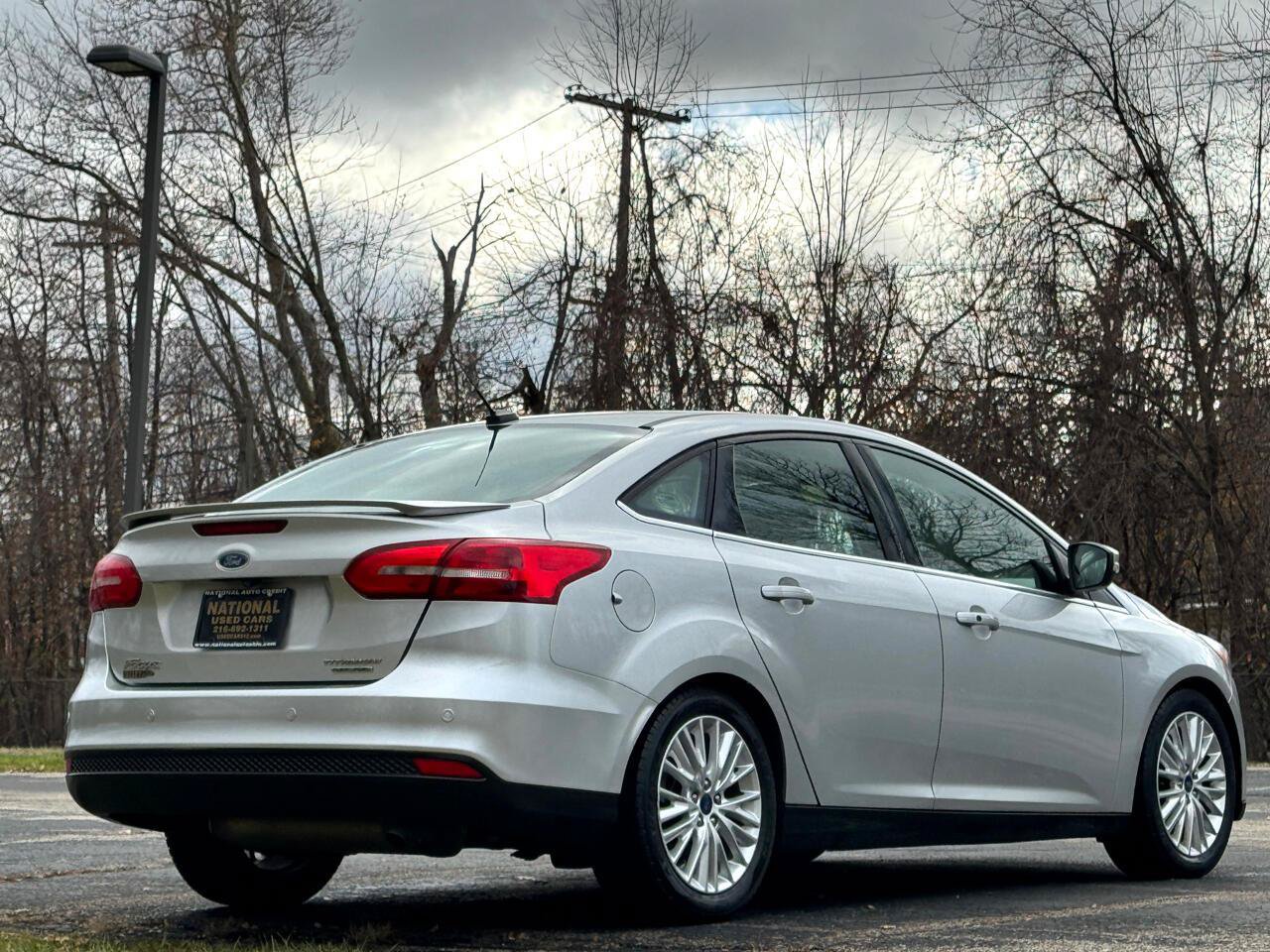 Used 2016 Ford Focus Titanium w/ Titanium Technology Package FWD image 19