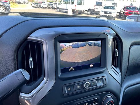 Used 2021 Chevrolet Silverado 1500 Custom Trail Boss AWD/4WD image 26