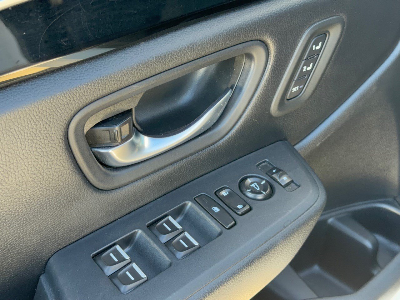 Used 2025 Honda Pilot EX-L image 15