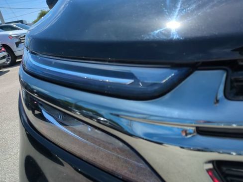 Used 2022 Chevrolet Equinox RS w/ RS Leather Package FWD image 10