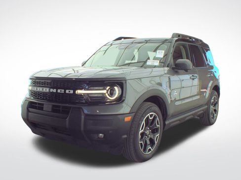 Used 2025 Ford Bronco Sport Outer Banks w/ Outer Banks Tech Package+ AWD/4WD image 1