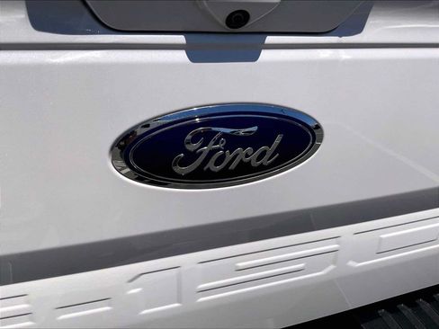 Used 2019 Ford F150 Lariat AWD/4WD image 11
