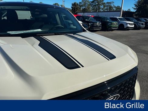 New 2025 Ford Maverick XLT w/ Black Appearance Package image 15