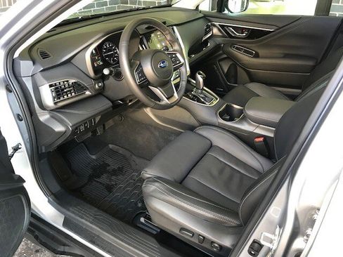 Used 2025 Subaru Outback Limited w/ Popular Package #2 image 5