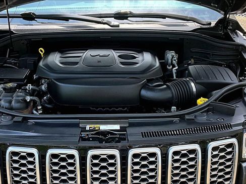 Used 2020 Jeep Grand Cherokee Summit AWD/4WD image 31