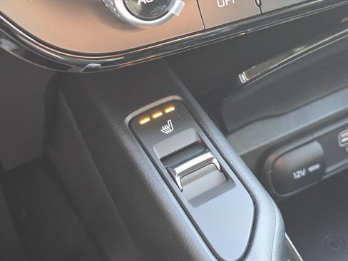 New 2025 Kia Telluride S image 18