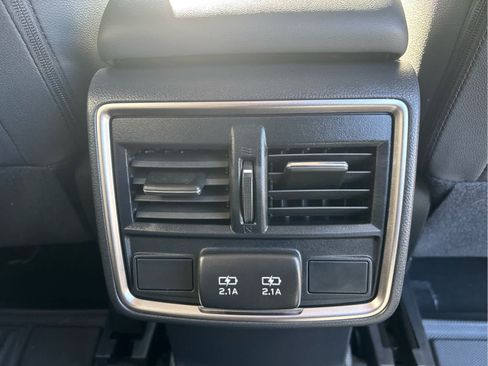 Certified 2024 Subaru Forester Premium AWD/4WD image 28