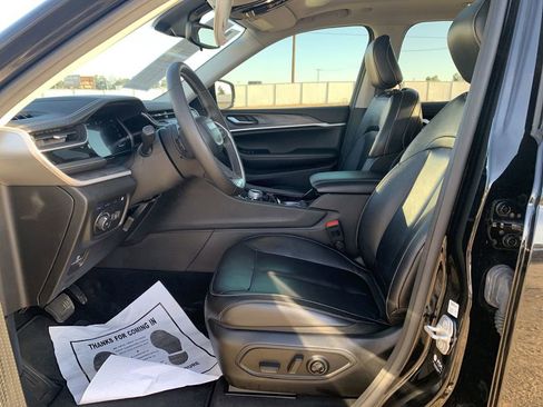 Used 2022 Jeep Grand Cherokee Limited 4xe AWD/4WD image 17