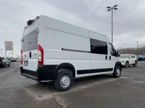 New 2026 RAM ProMaster 2500 w/ Premium Convenience Group FWD image 8
