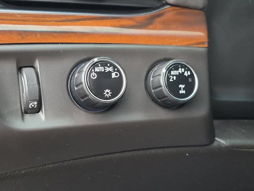 Used 2018 Cadillac Escalade 4WD image 10