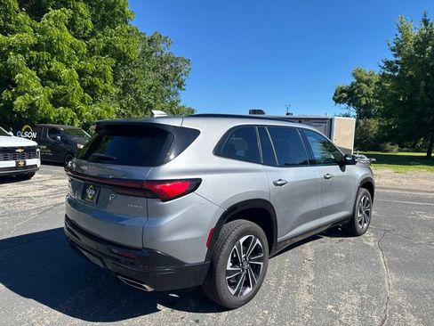 Used 2026 Buick Enclave Sport Touring AWD/4WD image 5