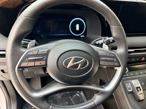 Certified 2024 Hyundai Palisade Limited AWD/4WD image 17
