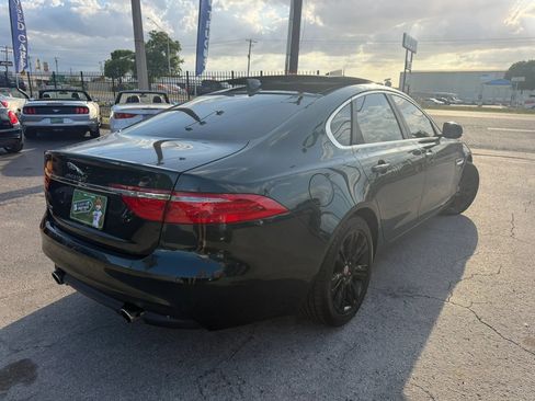 Used 2016 Jaguar XF Premium RWD image 4