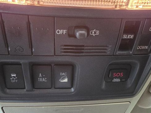 Used 2011 Toyota 4Runner Limited image 22