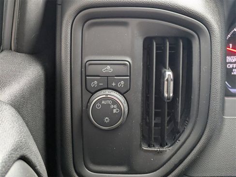 Used 2023 Chevrolet Silverado 1500 Custom image 22