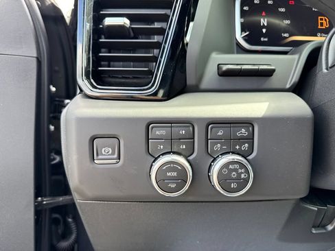 New 2026 GMC Sierra 2500 AT4 w/ AT4 Premium Plus Package AWD/4WD image 13