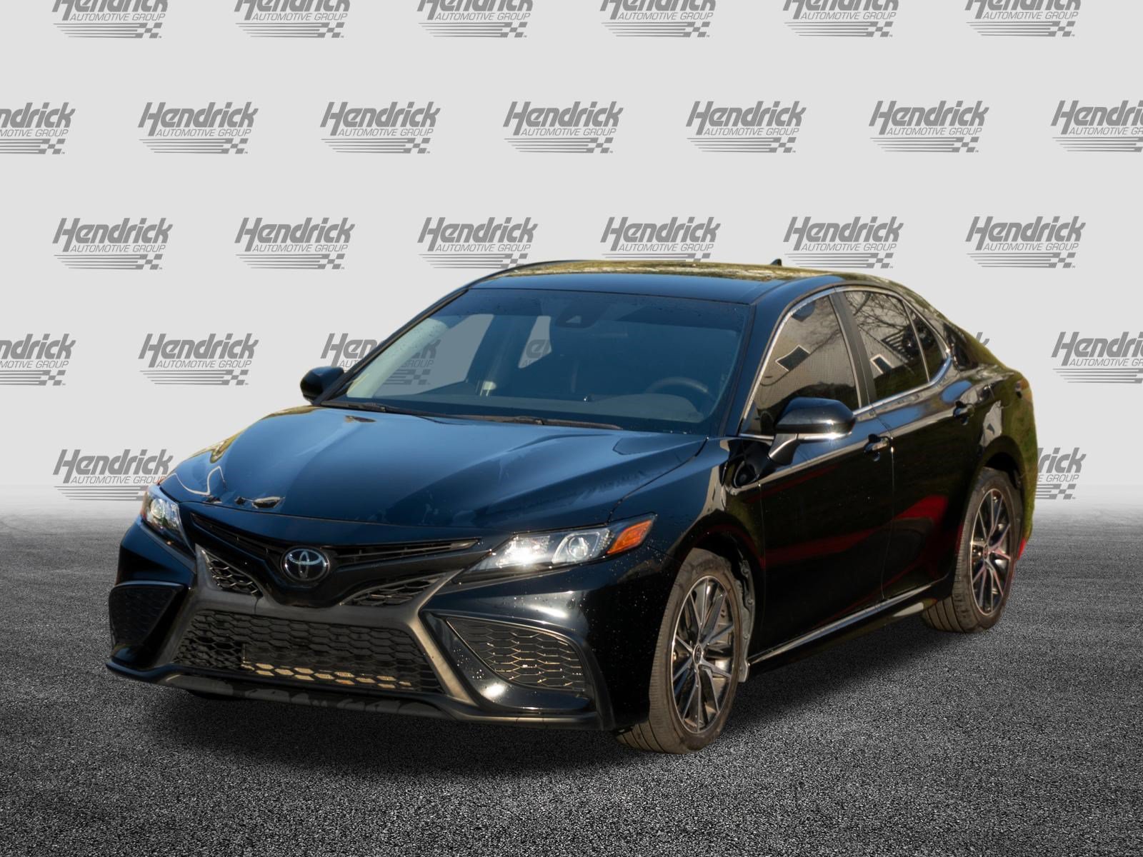 Used 2024 Toyota Camry SE FWD image 5