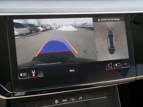 Used 2024 Audi Q8 e-tron Premium Plus AWD/4WD image 29