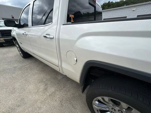 Used 2015 GMC Sierra 1500 SLT w/ All-Terrain Package AWD/4WD image 19