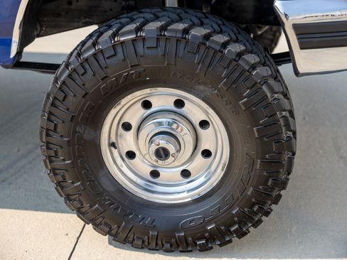 Used 1997 Ford F250 4x4 Regular Cab Heavy Duty image 21