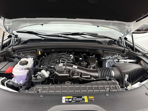 New 2025 Jeep Grand Cherokee Altitude AWD/4WD image 14