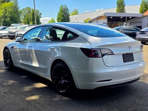 Used 2021 Tesla Model 3 Long Range AWD/4WD image 8