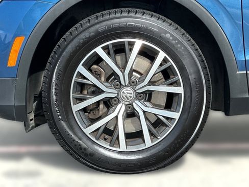 Used 2018 Volkswagen Tiguan SE image 11