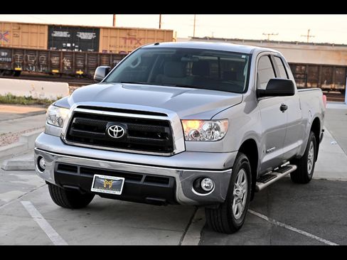 Used 2012 Toyota Tundra 2WD Double Cab image 1