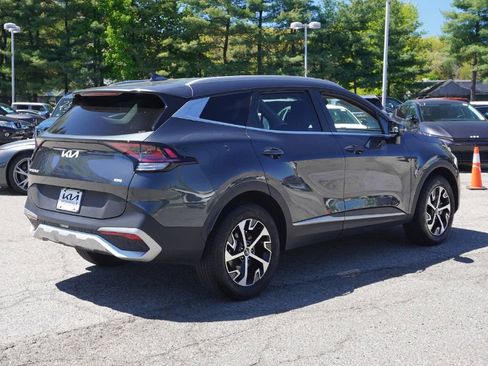 Used 2024 Kia Sportage EX AWD/4WD image 10
