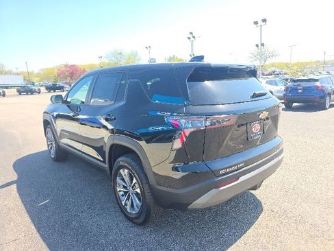 New 2026 Chevrolet Equinox LT w/ Convenience Package II AWD/4WD image 4