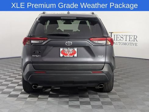 Used 2022 Toyota RAV4 XLE Premium AWD/4WD image 7
