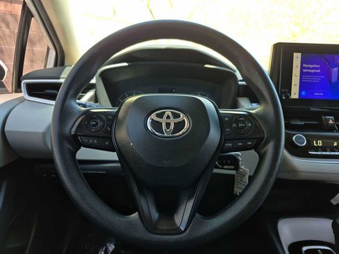 Used 2024 Toyota Corolla LE FWD image 19