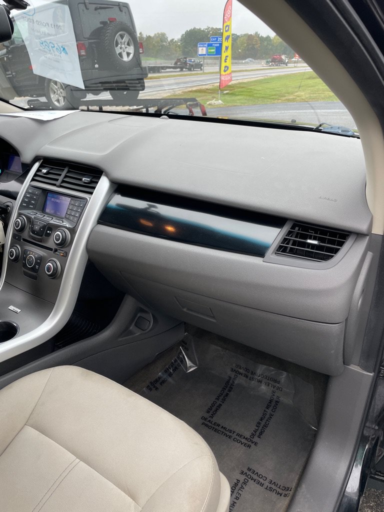Used 2013 Ford Edge SE FWD image 20